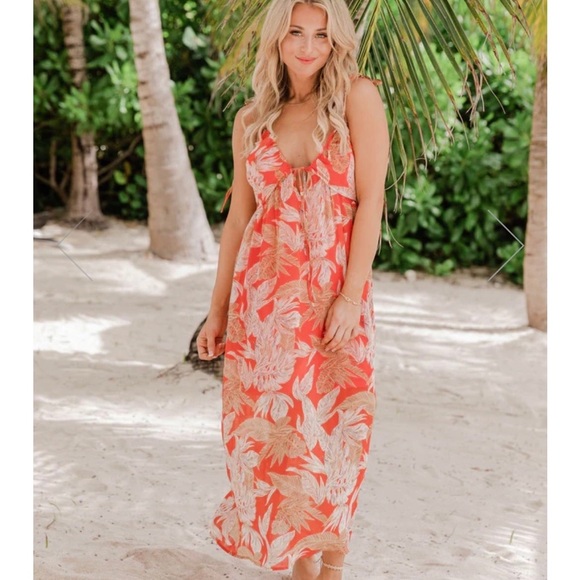 Pink Lily Dresses & Skirts - Pink Lily Tropical Print Dress